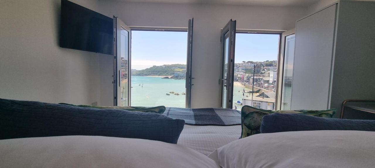 Chy Mor 2 - Stunning Sea Views On The Harbour *